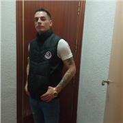 Un chico activo y deportista con ganas de trabajar en equipo